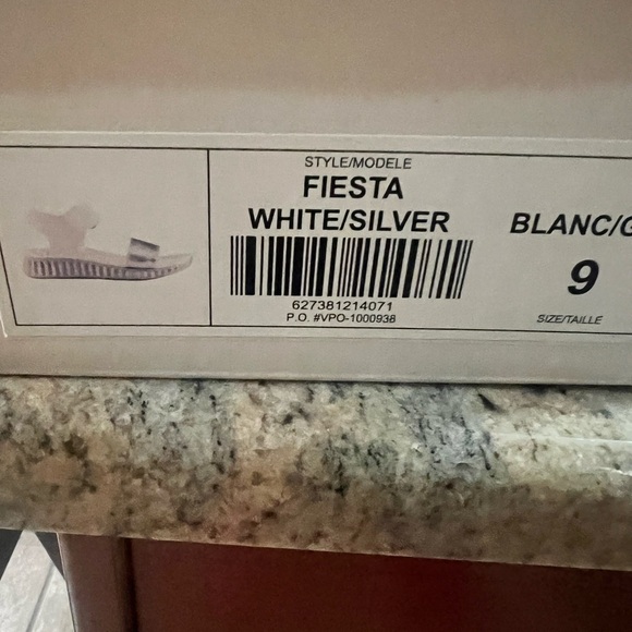 Women sandals - Picture 3 of 9